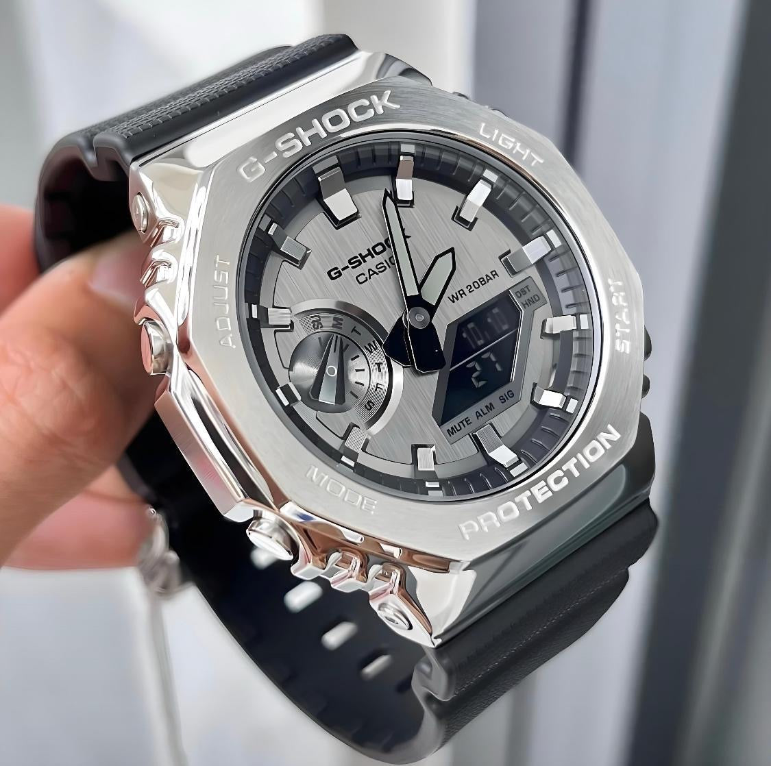 G-SHOCK-Z 2100 SILVER-BLACK Metal Body